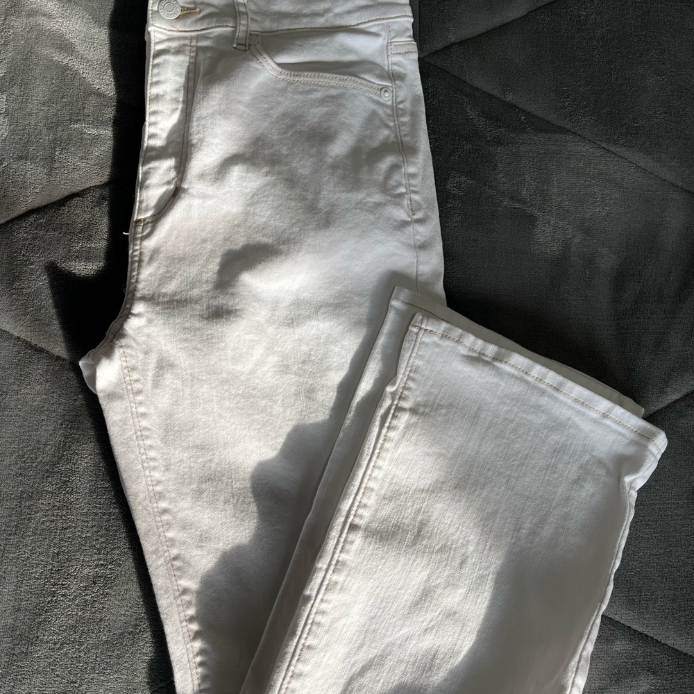 AnneTaylor Loft white denim jeans, crop flare jeans, size 27/4